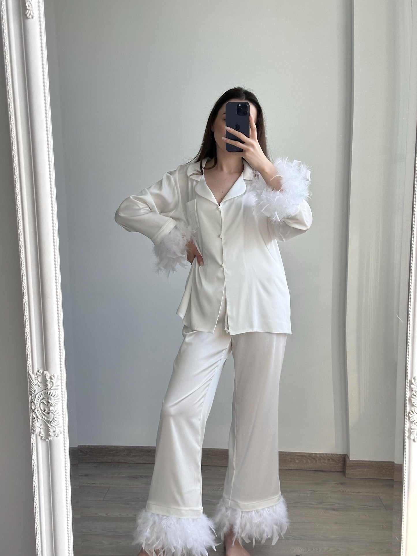 Ivory Bridal Pajamas with Feathers and belt,Bachelorette Pajamas,bride Party Pajamas, Pajamas Getting Ready,Bridal Morning,Bridesmaid Pajama